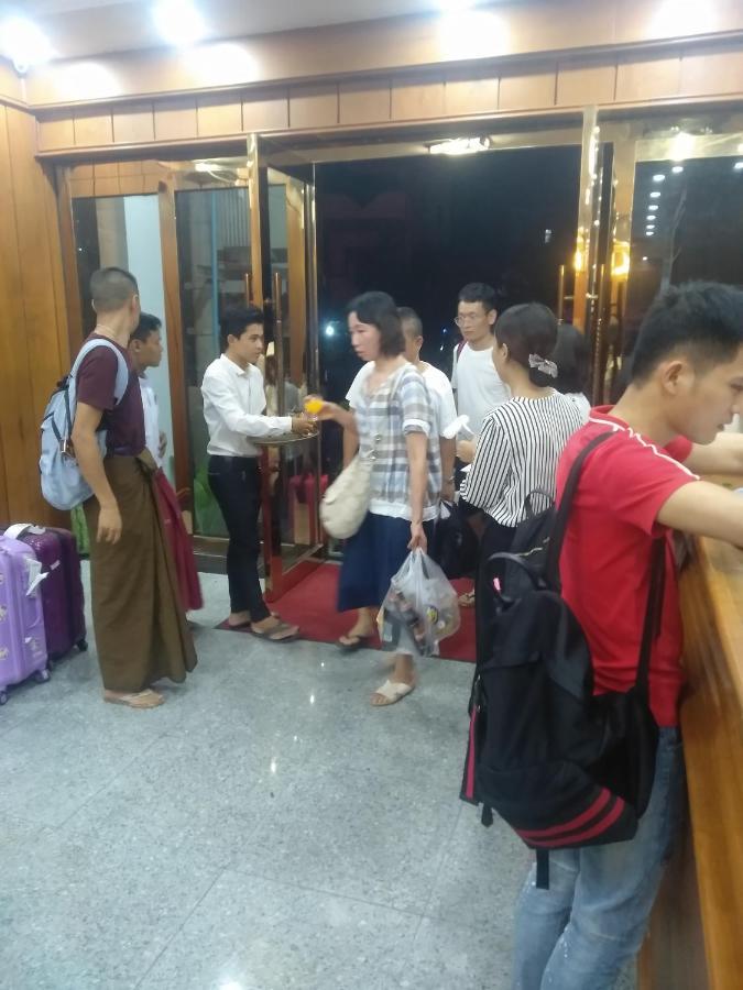 Mandalar May One Hotel Mandalay Eksteriør bilde